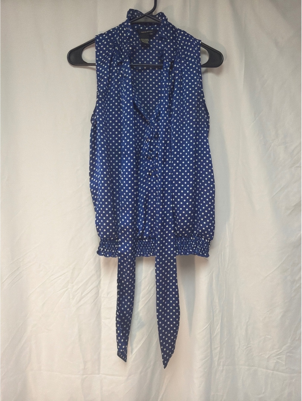 Jules & Leopold Blue Polka Dot Sleeveless Blouse with Tie Neck